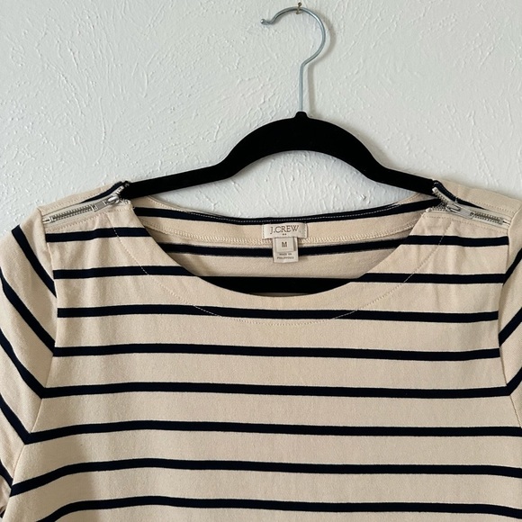 🌟SALE🌟 J. Crew cream and black striped dress with shoulder zipper detail​​​​ - Picture 4 of 5